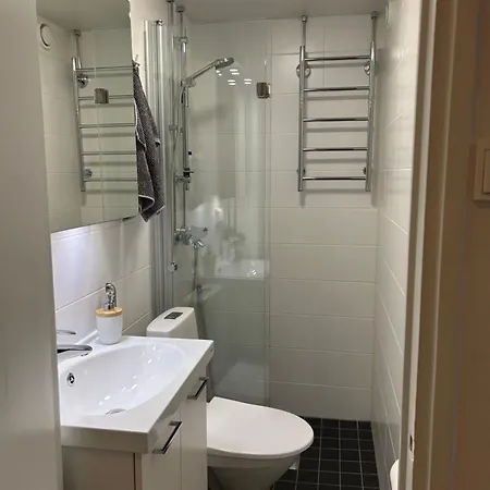 Cozy With Great Location